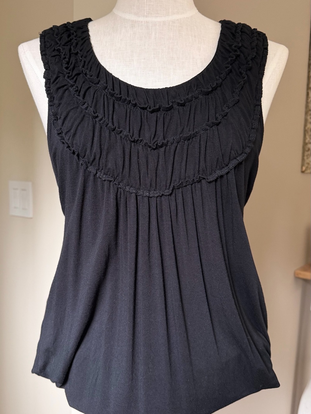 Cable & Gauge Black Ruffle-Yoke Sleeveless Tank